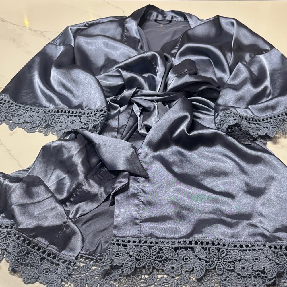 Elegant Satin Robe with Lace Trim